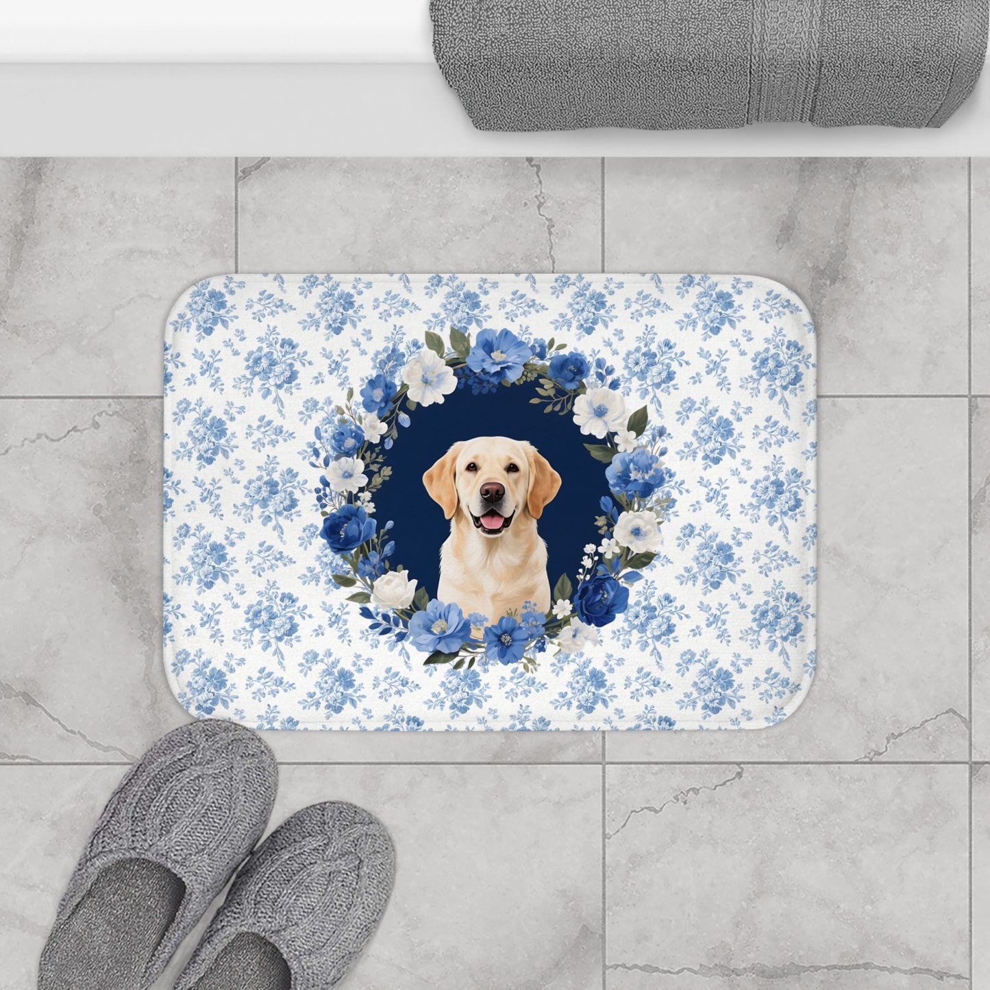 Blue Floral Lab Bath Mat – Cute Labrador Retriever Dog Bathroom Rug